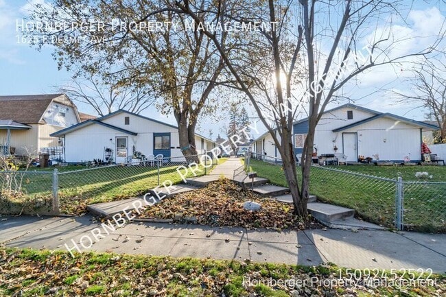 Building Photo - 1626 E Desmet Ave