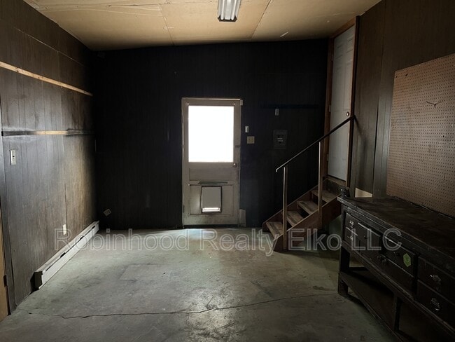 Building Photo - 786 Wilson Ave