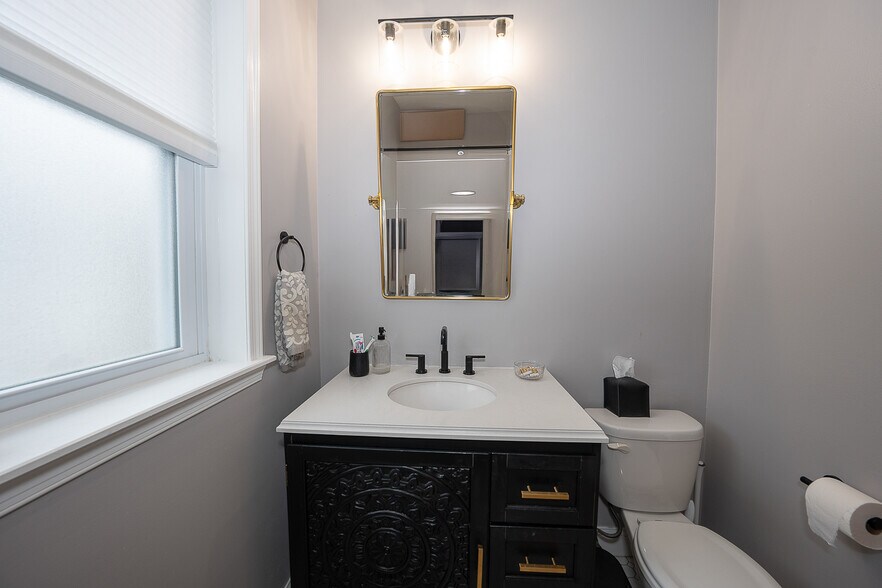 Building Photo - 759 N Judson St