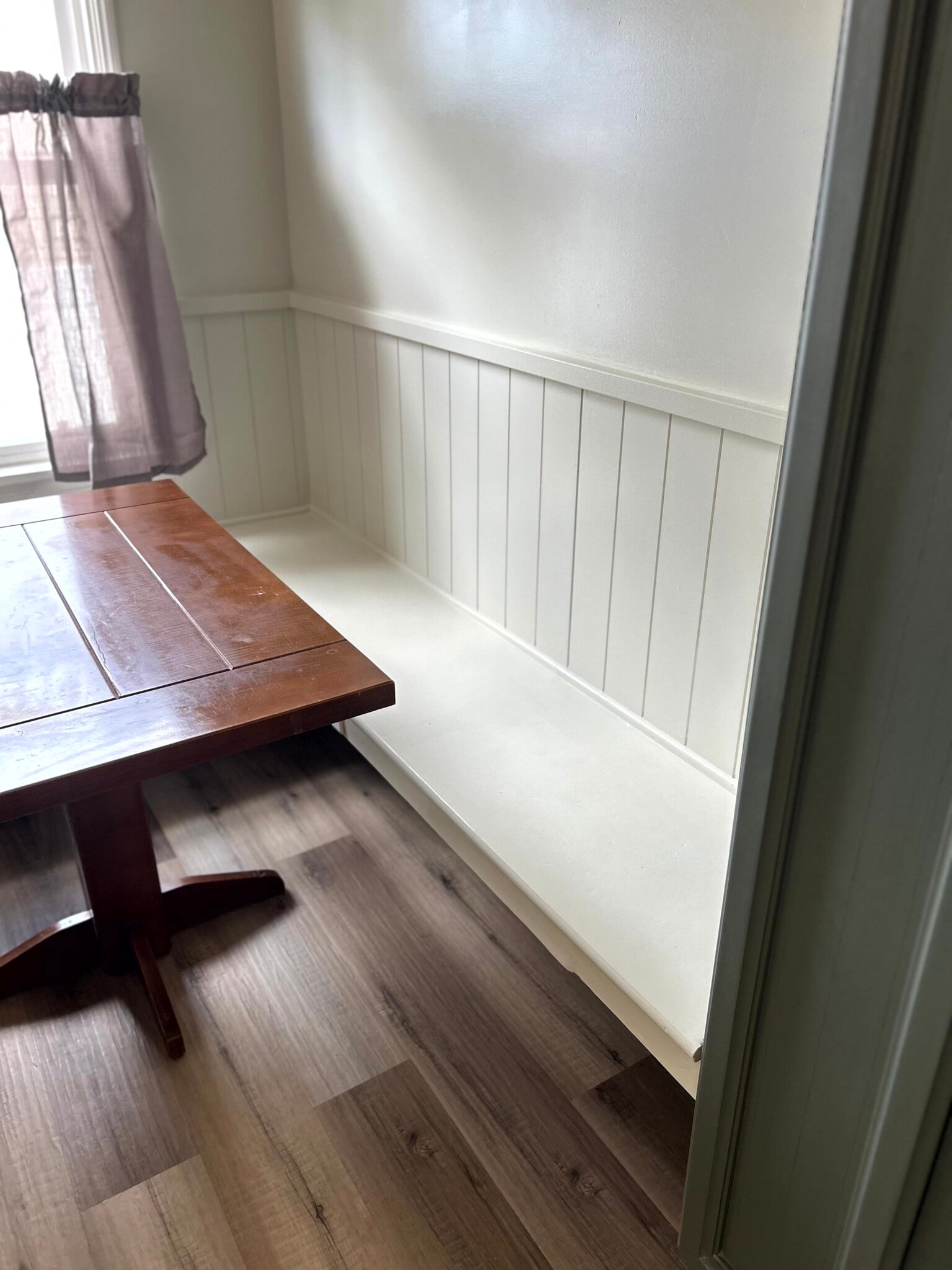 Breakfast Nook - 3855 Nordin Ave