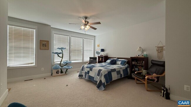 Building Photo - 676 Noush Ct