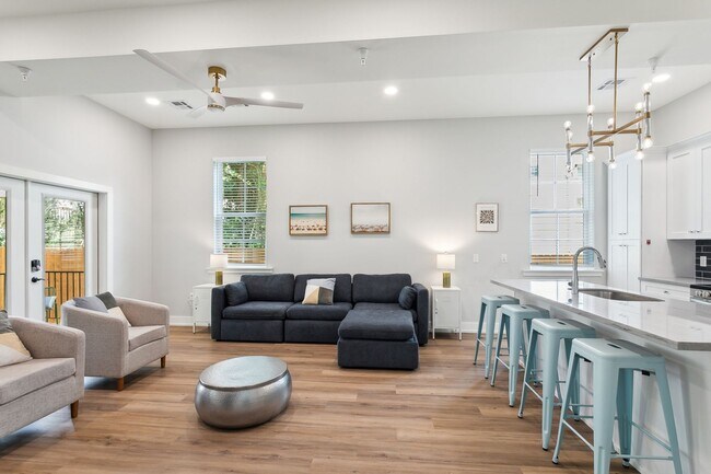 Building Photo - Recent Construction Apartment!!