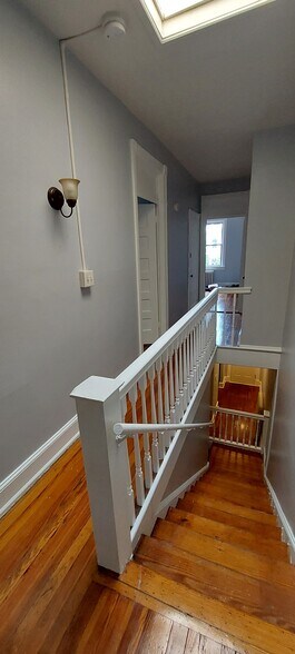 Building Photo - 538 Shepherd St NW