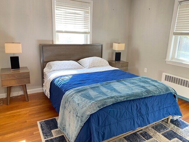 Building Photo - 15 Winchester Dr