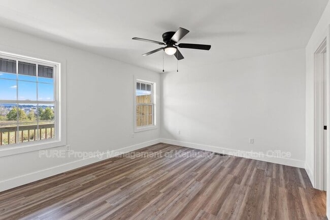 Building Photo - 312 Winding Branch Dr