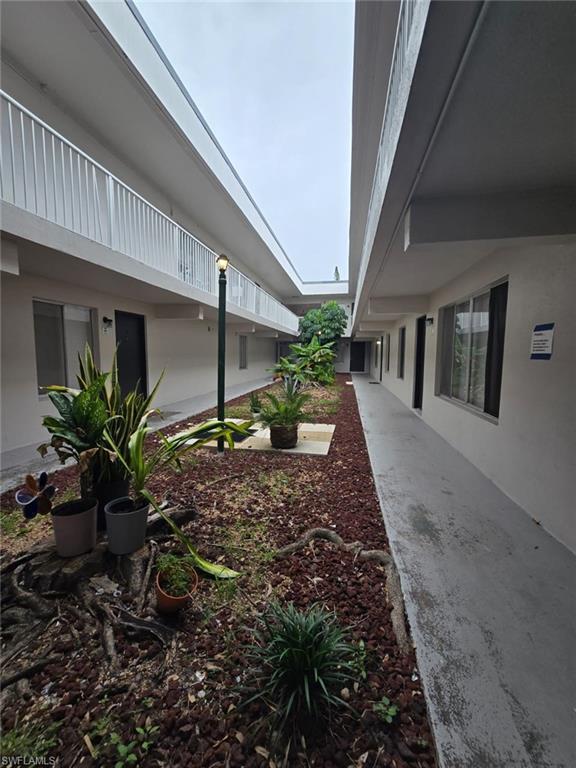 Building Photo - 1830 Maravilla Ave