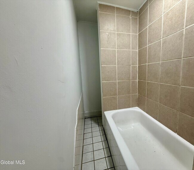 Building Photo - 41 Mechanic St