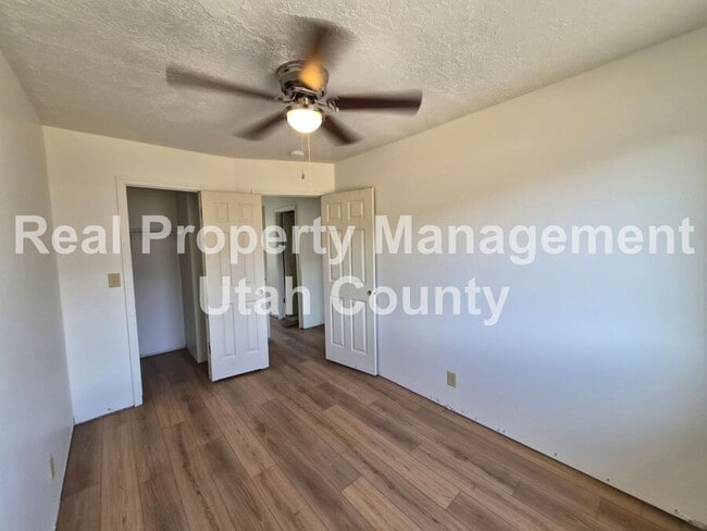 Building Photo - 747 Hanover Dr