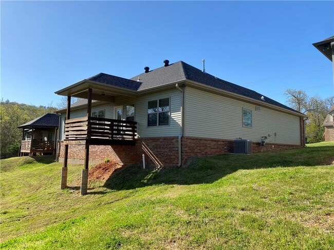 Building Photo - 1997 E Peppervine Dr