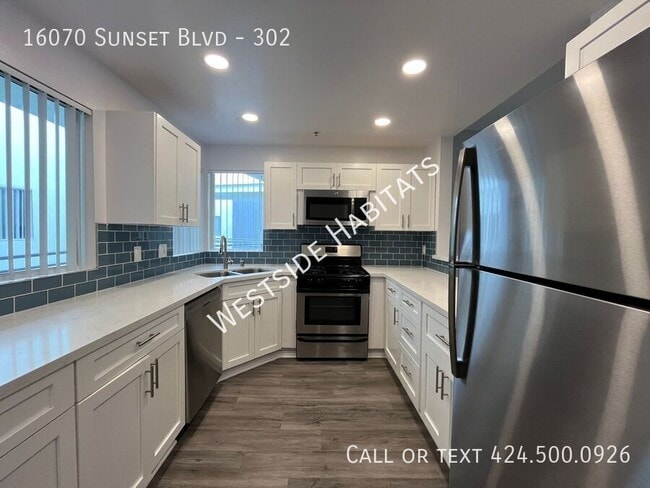 Building Photo - 16070 Sunset Blvd