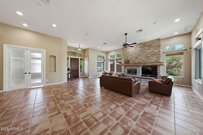 Building Photo - 2129 W Legends Way