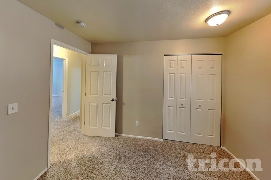 Building Photo - 6295 Grandridge Dr SE
