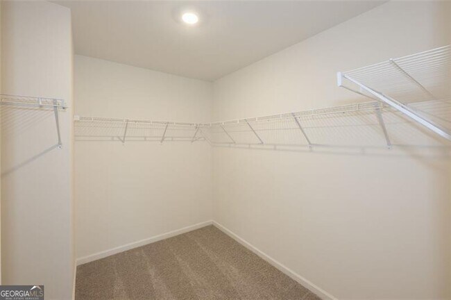 Building Photo - 182 Parkwood Dr