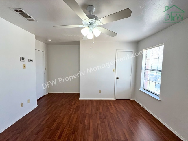 Building Photo - 2-Bedroom Townhome for Lease in a Peaceful Celina Community