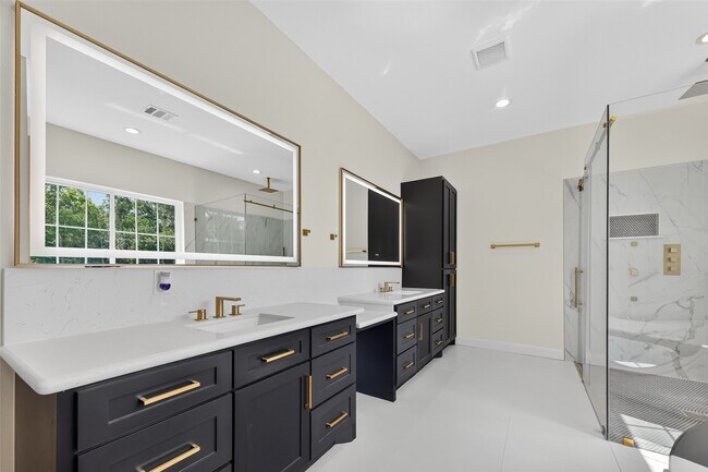 Building Photo - 7717 Prairie St