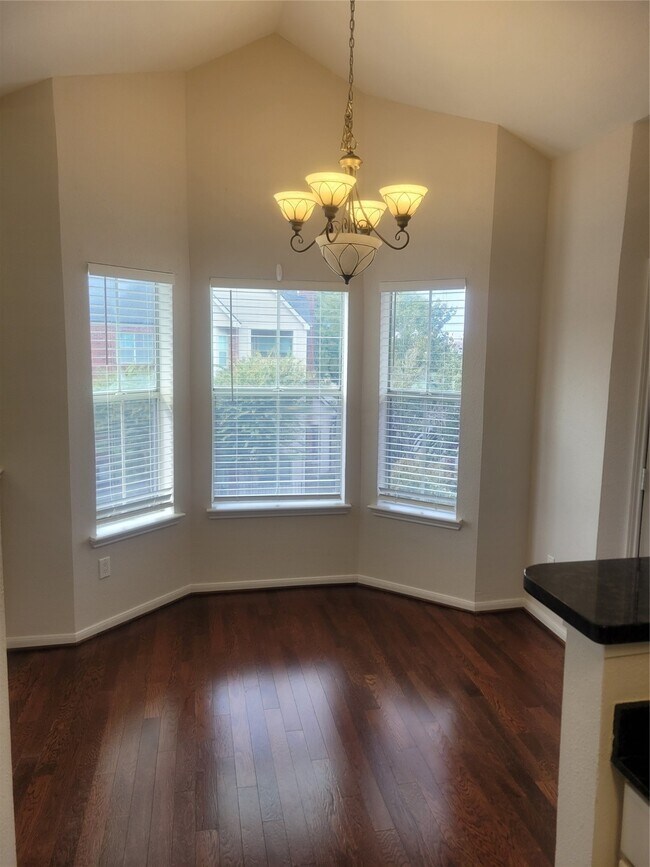 Building Photo - 1330 Old Spanish Trl