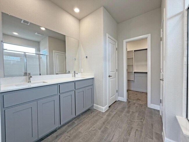 Building Photo - 1413 El Cerrito Ln