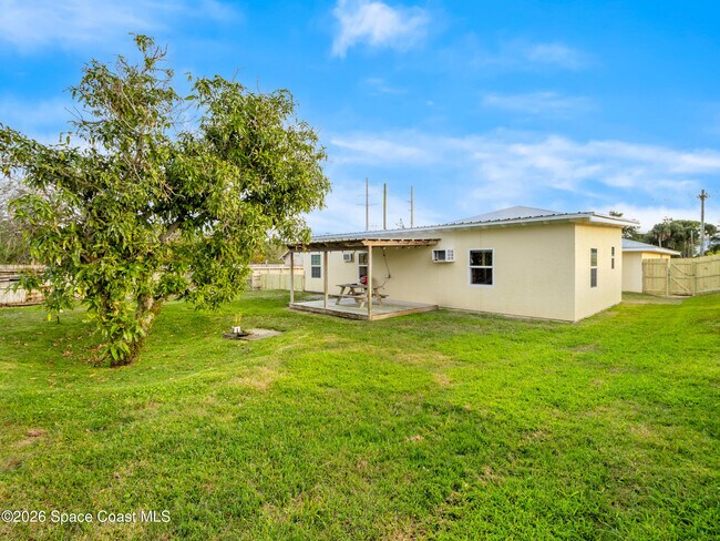 Building Photo - 222 Rosa L Jones Dr