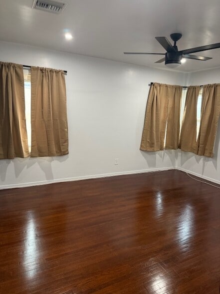 Building Photo - 2903 W 85th St