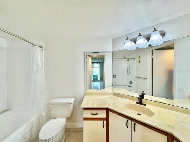 Building Photo - 2333 Feather Sound Dr