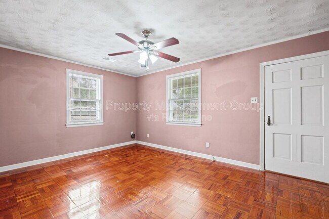 Building Photo - 1224 Bradbury Dr