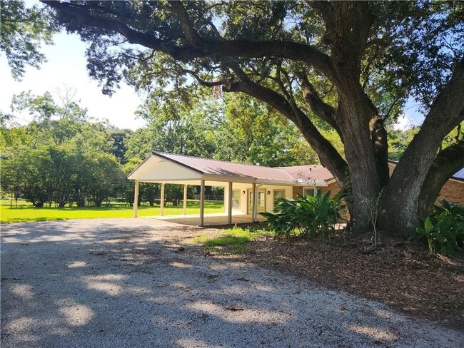 Building Photo - 8575 Clement Poiroux Ln