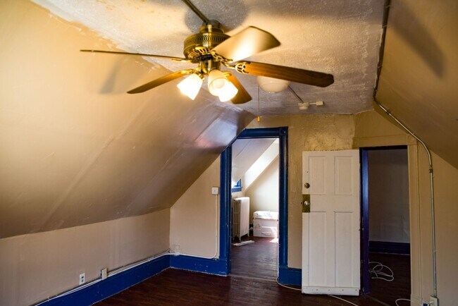 Building Photo - 524-8TH