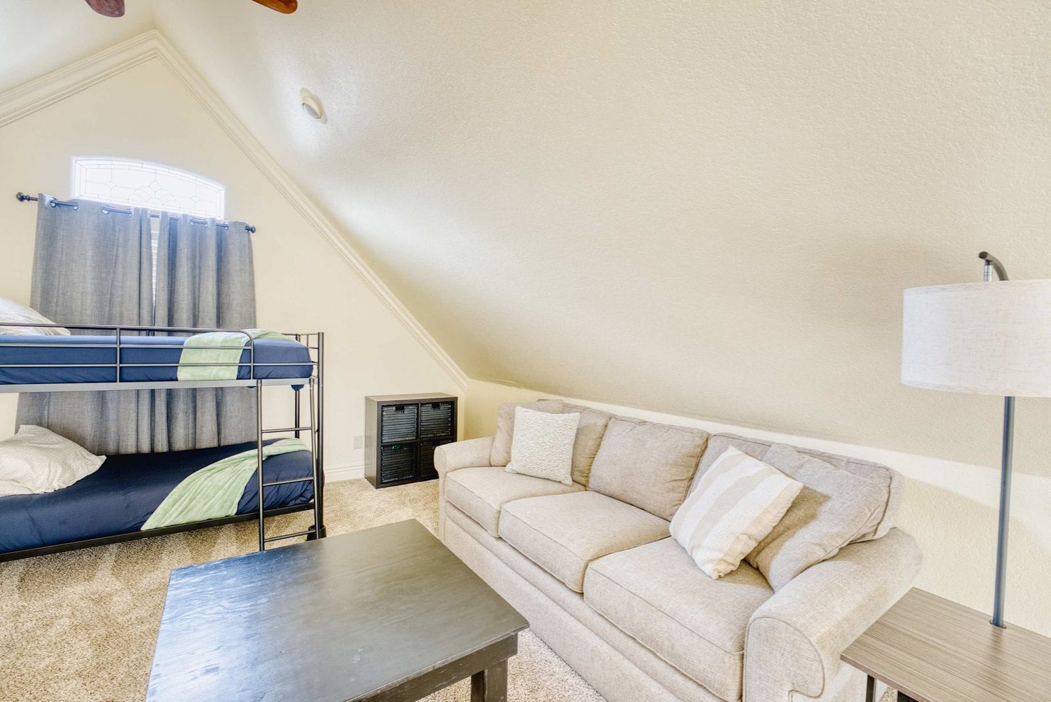 Building Photo - 13810 AR-16 Scenic