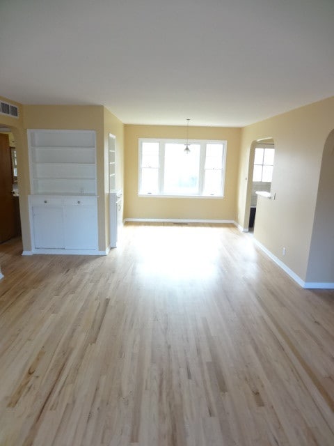 Building Photo - 1009 W Mulberry St