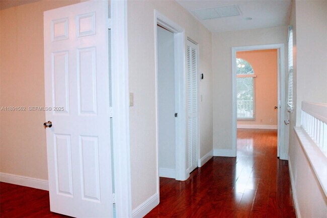 Building Photo - 11151 Minneapolis Dr