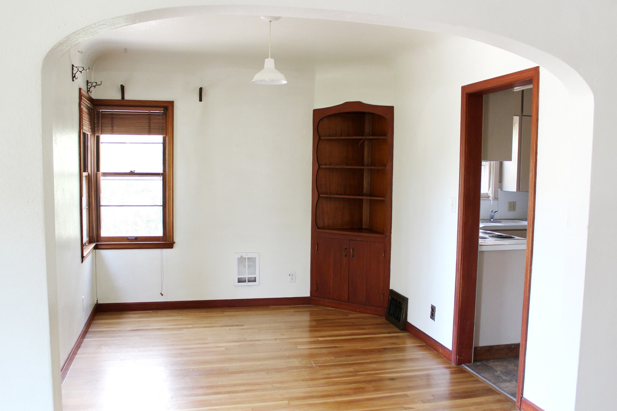 Building Photo - 430 NE Kamiaken St