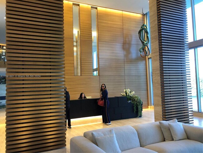 Building Photo - 16385 Biscayne Blvd