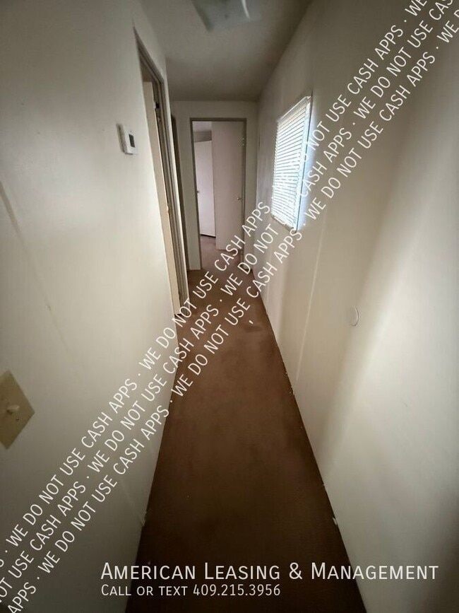 Building Photo - 108 Hornet Ln