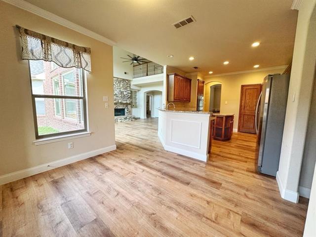 Building Photo - 900 Spring Park Ct
