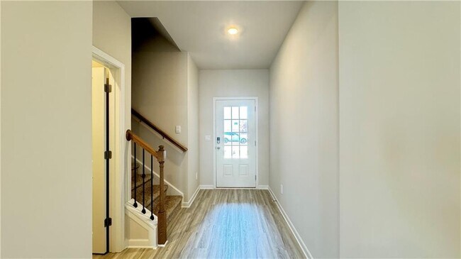 Building Photo - 694 Gabby Pt