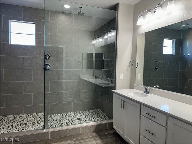 Building Photo - 111 Verde Rosa Dr