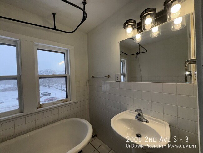 Building Photo - 2006 2nd Ave S