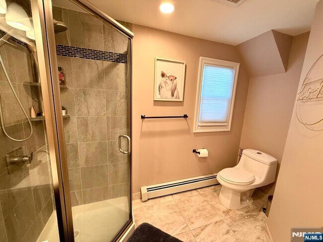 Building Photo - 13-55 Comerford Place Unit