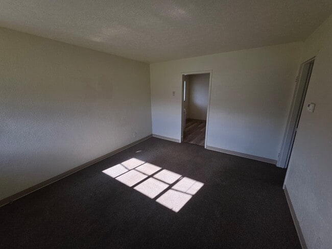 Building Photo - 510 E Pittsburgh McKeesport Blvd