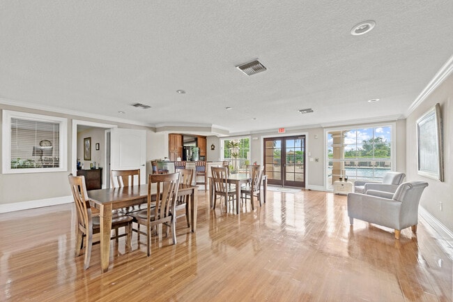 Building Photo - 140 NW Peacock Blvd