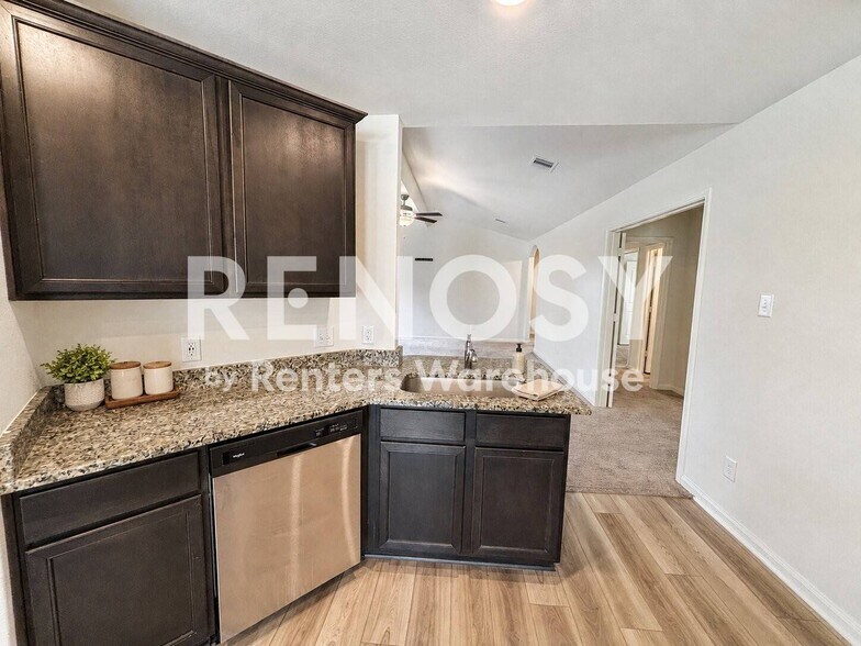 Building Photo - 7942 Vacek Meadows Loop