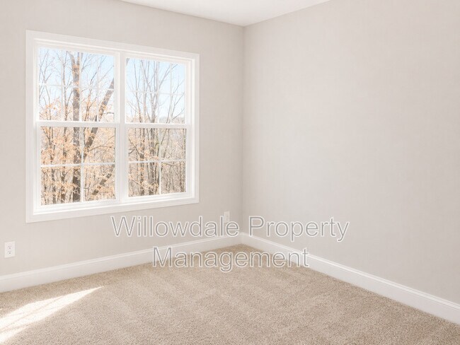Building Photo - 904 Laurel Gate Dr