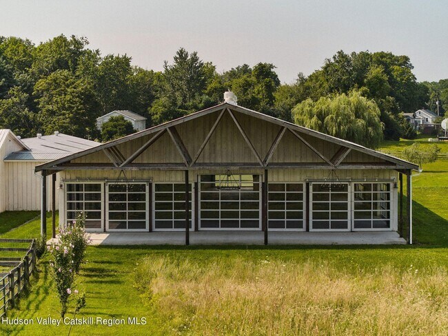 Building Photo - 356 Co Rte 6