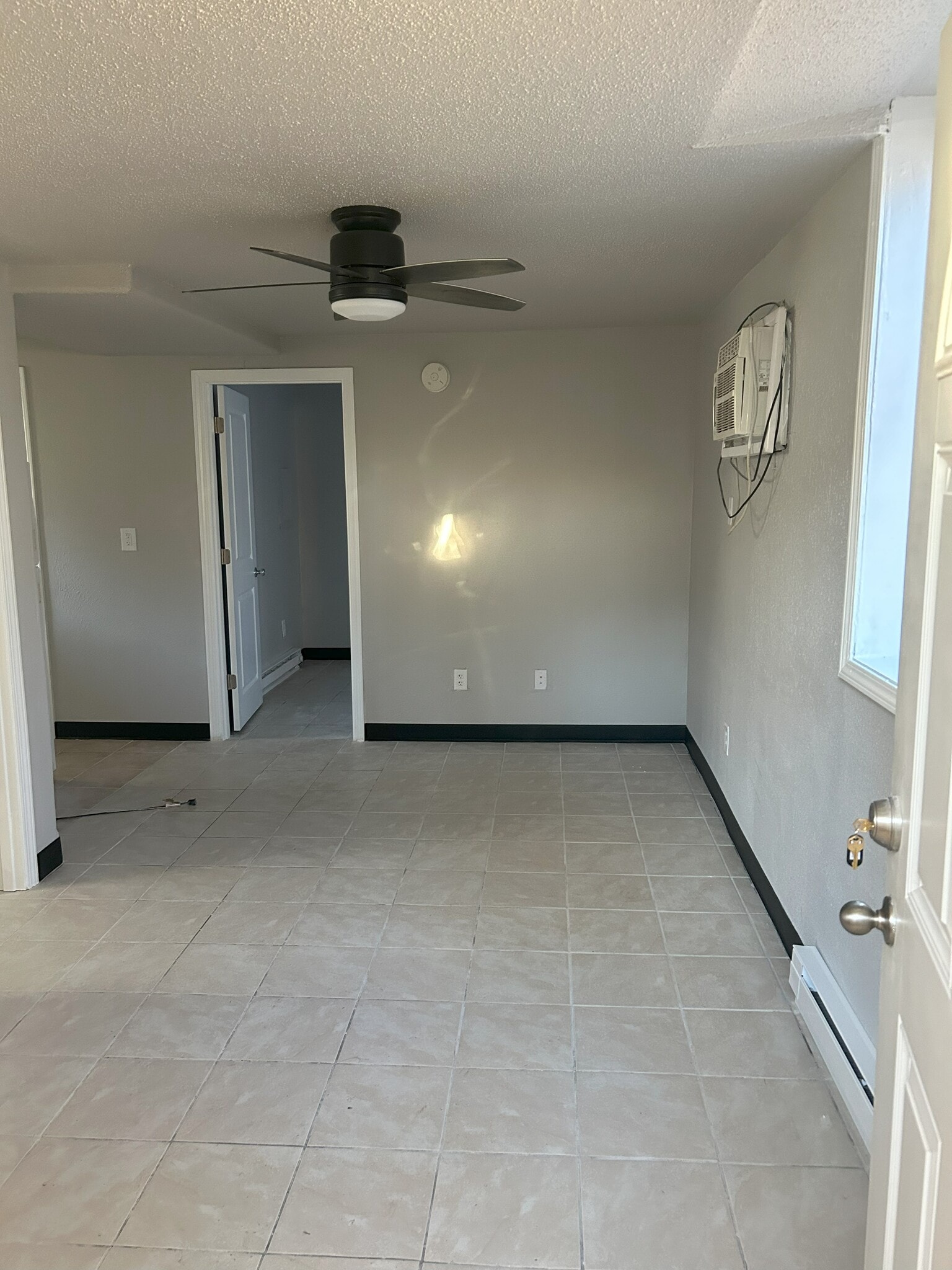 Lower - 613 N Franklin Ave