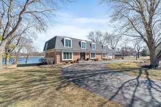 Building Photo - 2419 Cumberland Cir