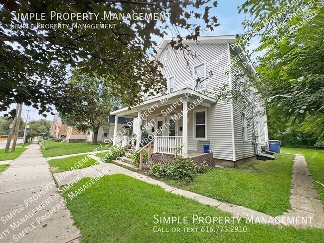 Building Photo - 1548 Coit Ave NE