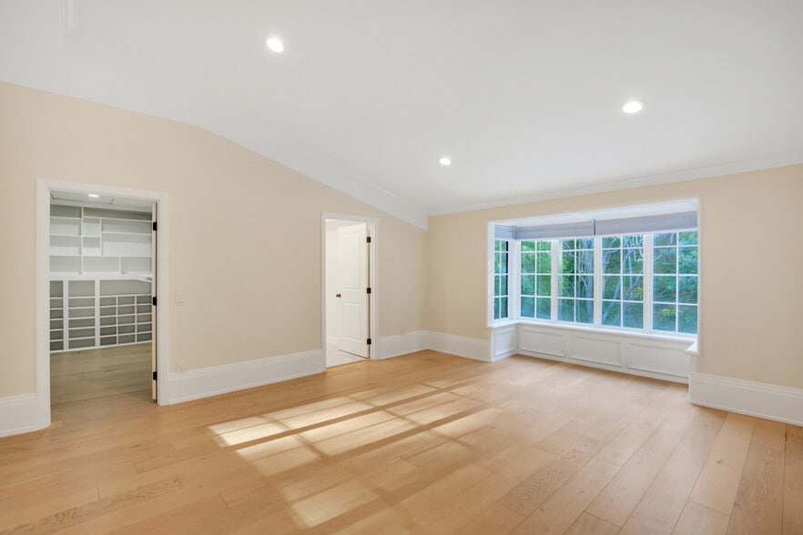 Building Photo - 23450 Park Hermosa