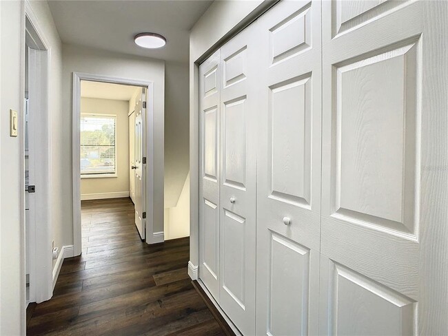 Building Photo - 9027 Pebble Creek Dr
