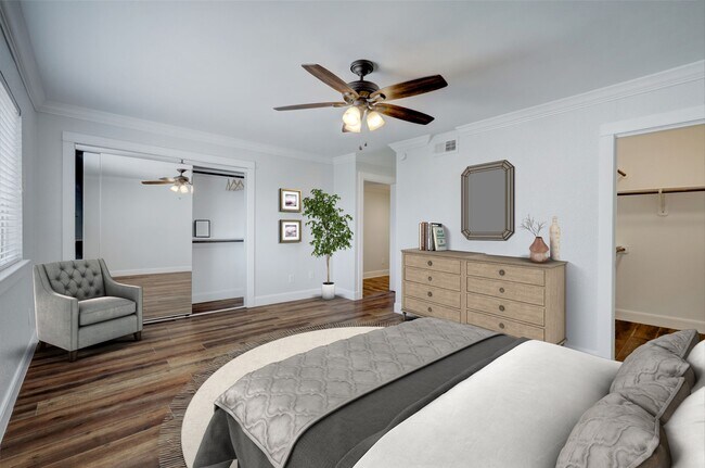 Building Photo - 1115 Augusta Dr