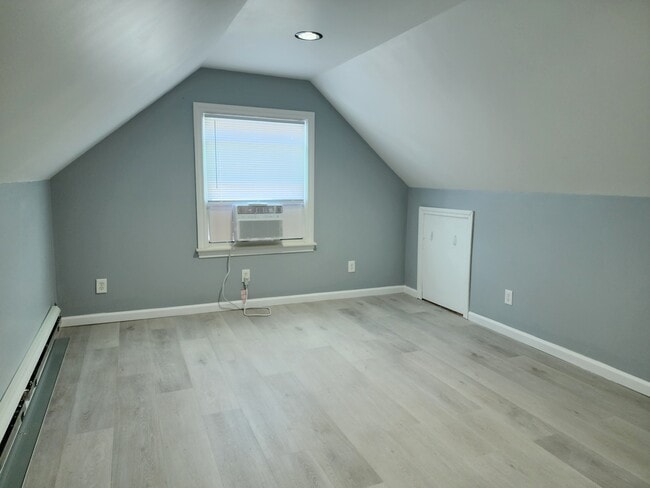 Building Photo - 22828 Almond Ave